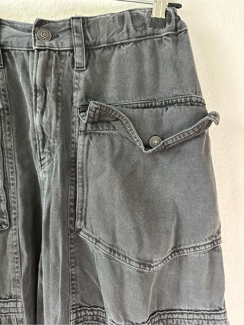 FREE PEOPLE MOVEMENT LAST WORD PARACHUTE
PANTS WASHED BLACK SZ XS - Picture 3 of 8